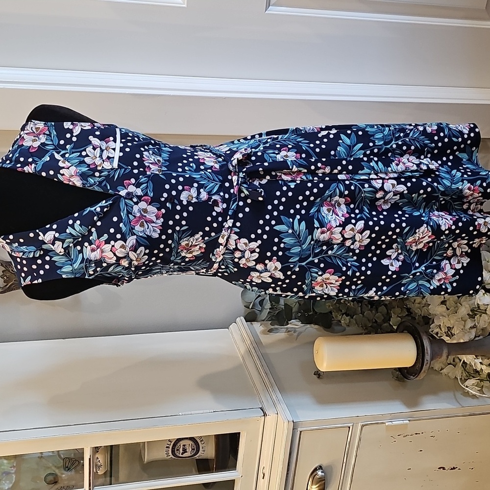 Monteau Collared Sleeveless Dress Size Small